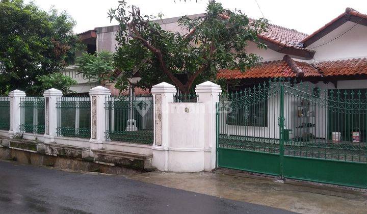 Rumah Bagus Unfurnished di Ceger, Jakarta Timur b0837  1