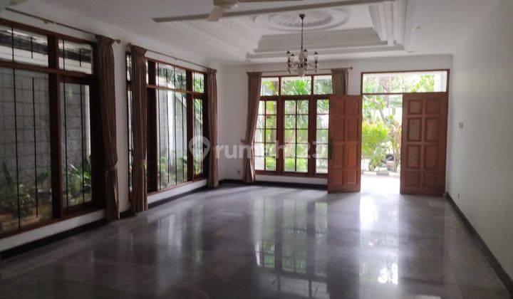 Disewakan Rumah 2 Lantai Di Dukuh Patra Kuningan Jakarta 2