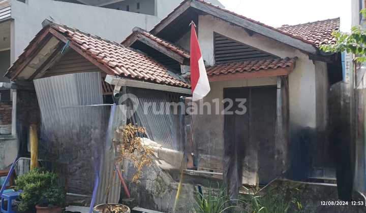 Dijual Cepat Rumah Tua Butuh Renovasi Di Perumahan Tytyan