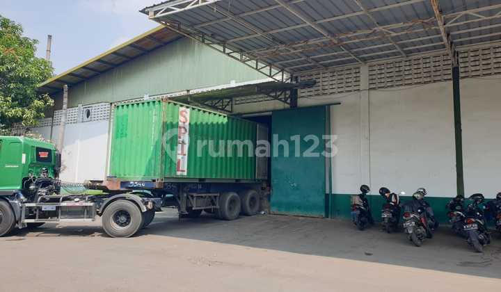 Available for Rent Now: Warehouse in Pegangsaan 2, Kelapa Gading Available for Rent Now: Warehouse in Pegangsaan 2, Kelapa Gading