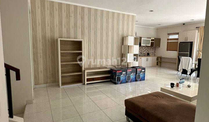 Rumah Full Furnished Di De Park Bsd, Nyaman & Strategis 2