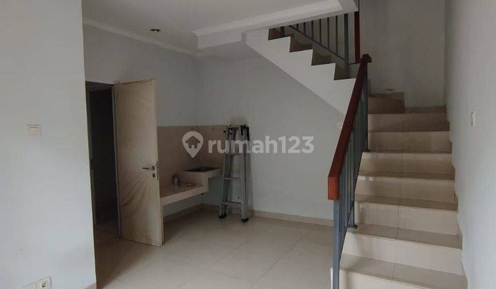 Rumah SHM 2 Lantai Timur Laut Bagus cluster Milano gading Serpong 2