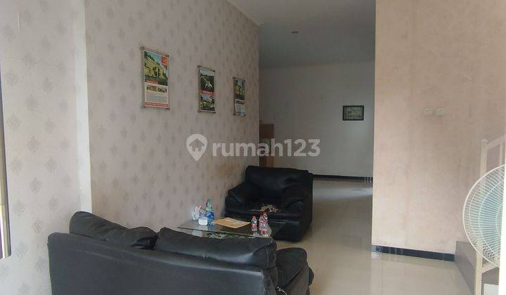 Rumah 2 Lantai Lokasi Strategis, Di Crown Mansion Serayu Madiun 2