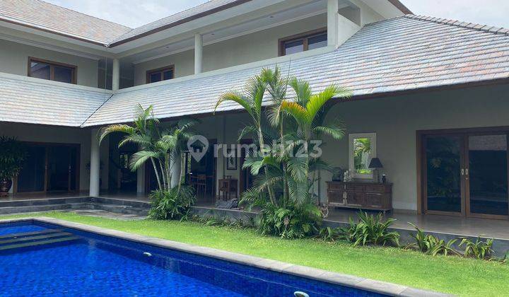 Villa for Sale Near Merte Sari Beach Sanur 1