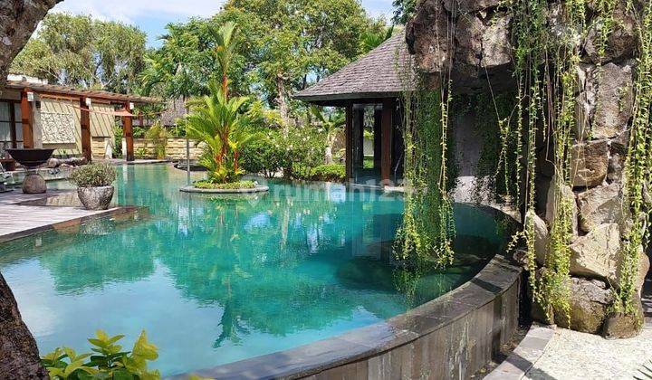 Dijual Villa Mewah Seminyak Badung Bali 1