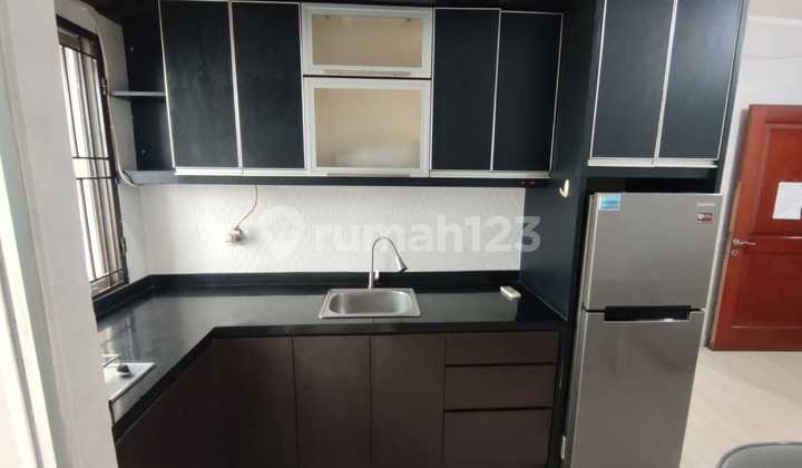 Dijual Apartemen Mediterania Boulevard Residences Kemayoran 2 Br Furnish View City