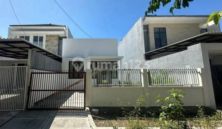 Rumah Tenggilis Mejoyo Selatan Strategis Depan Taman 1