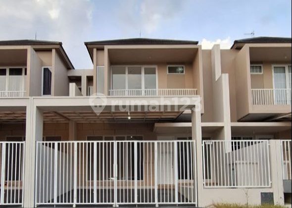 Rumah Puri Galaxy New Minimalis Carport 2 1