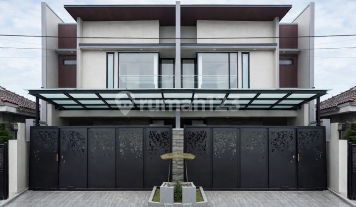 Rumah Manyar Kertoadi New Minimalis