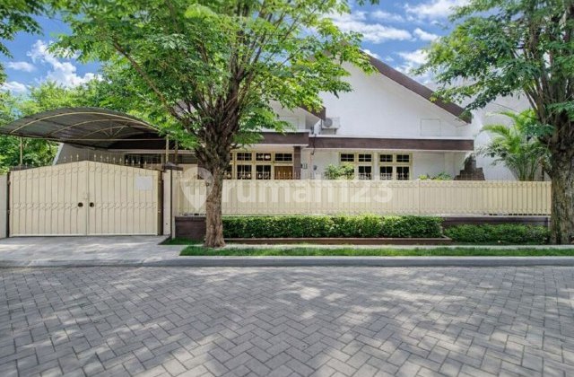 Dharmahusada Indah Strategic House, Carport, Garage, Affordable 1