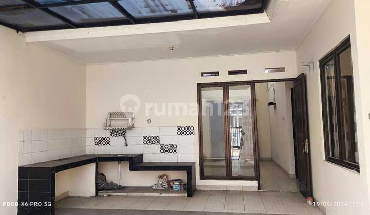 Disewakan Rumah Siap Huni di Cluster Aralia, Bekasi. 2