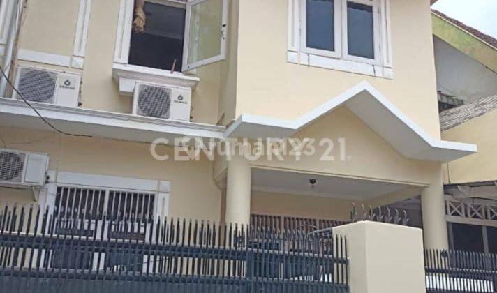 Disewakan Rumah 2 Lantai di Tebet Barat Dalam Jakarta Selatan  1