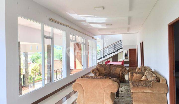 Dijual Villa Lokasi Dekat Taman Safari Cibereum 2