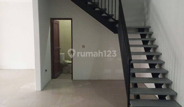 Disewa/dijual Rumah Bagus di taman pulo gebang jakarta timur 2