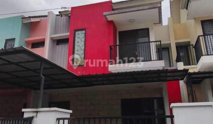Beautiful Strategic House Ready to Occupied Location in Taman Sari