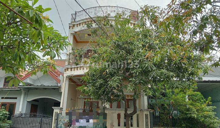 Disewakan Rumah Tingkat Adem dan Siap Huni di Taman Harapan Baru Bekasi  1