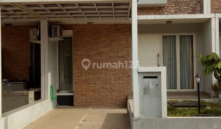 Disewakan Rumah Rapi Di Cluster Vasana Harapan Indah Bekasi 1