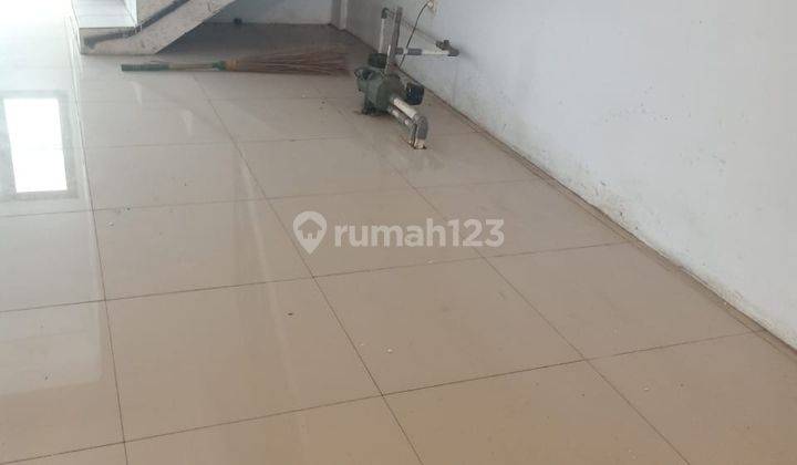 Disewakan Ruko Bagus Utk Gudang Atau Simpan Barang Siap Pakai di Kali Malang Bekasi  2