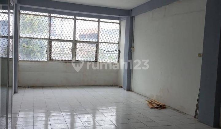 Ruko 3,5 Lantai Strategis di Rawamangun + Rooftop Ruko 3,5 Lantai Strategis di Rawamangun + Rooftop