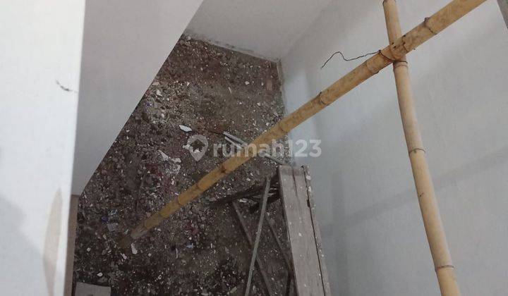 Dijual Rumah Bagus 2 Lantai di Harapan Indah 1, Bekasi 2