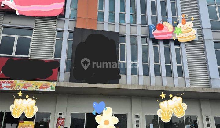 Ruko Disewakan Bagus, Depan Jalan Utama  Di  Sumarecon Bekasi  1