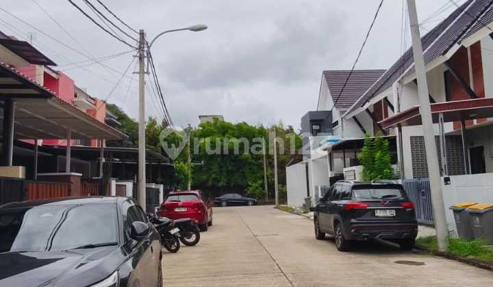 Rumah Cantik Strategis Siap Huni Lokasi di Taman Sari 2