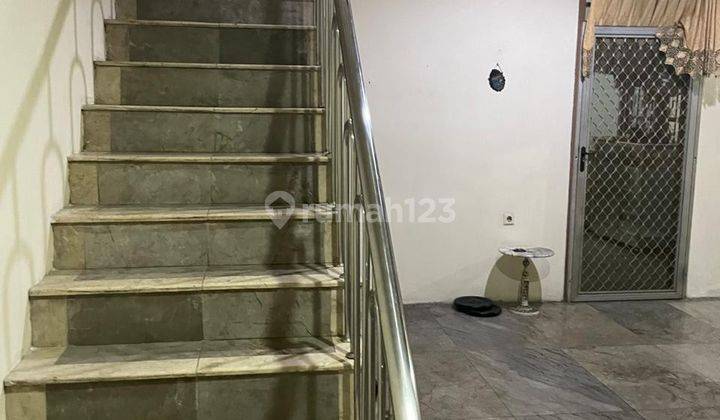 Disewakan Rumah Furnish 2lantai di Duren Sawit, Jakarta Timur 2