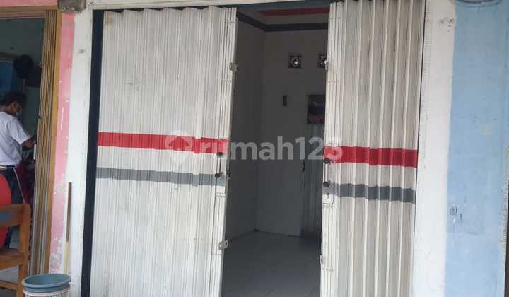 Disewakan Segera Kios,  Depan Sekolah TK-SMP daeran Harapan Indah 1 Bekasi