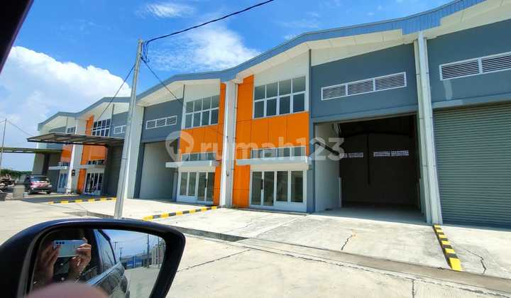 Disewakan Gudang Strategis Siap Pakai di Salembaran 3, Kosambi, Tangerang.