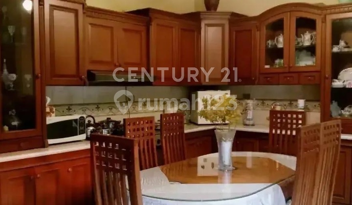 Di Jual Rumah Besar Dan Bagus Di Perumahan Billy Moond  Jaktim.  2