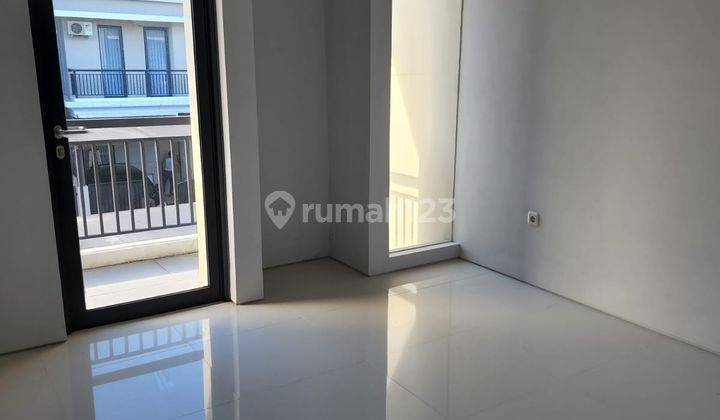 Rumah Disewakan Pondok Tjandra Dkt Upn Stikom Rungkut Industri 2
