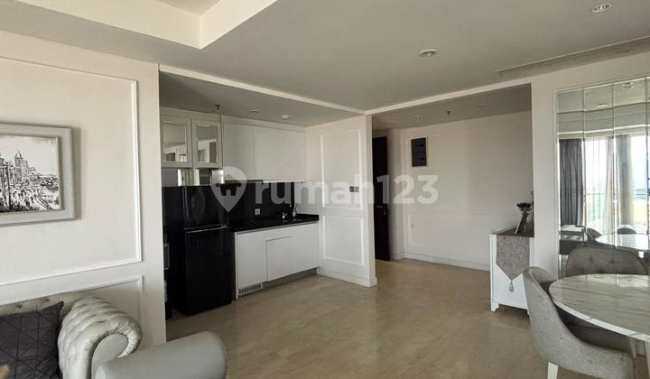 For Rent: 2BR Luxurious High-Class Unit in Central Surabaya