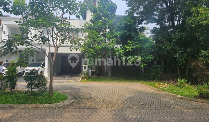 For Sale Auction Cash Only 2-Story Residential House Bintaro Sector 7 2