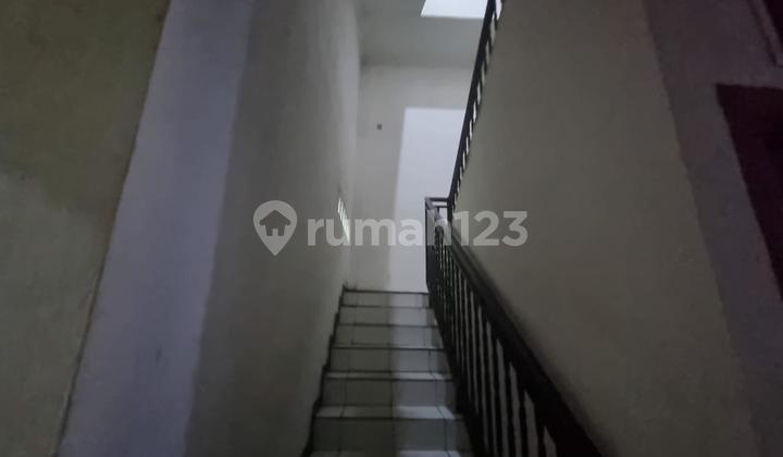 DIjual Murah Rumah Kos masih beroperasi Lokasi Strategis DIjual Murah Rumah Kos masih beroperasi Lokasi Strategis