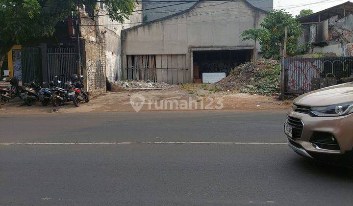 Dijual Murah Tempat Usaha Loaksi Strategis Eks Resto Sederhana 2