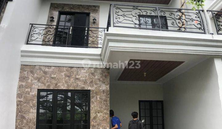 Rumah Bagus 2 Lantai Shm Timur Di Cimanggis Depok  2