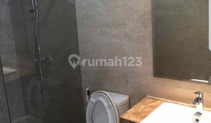 Dijual Menteng Park Apartment 2BR . Middle Up floor.  2