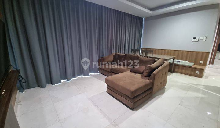 Windsor Apartement Top Floor Private Lift 2BR  2