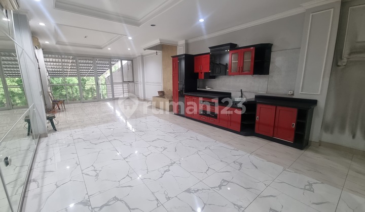 Ruko Pluit Siap Pakai untuk Office / Shop 3.5 Lantai