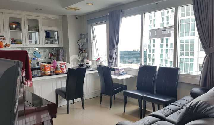 Metro Park 2 BR Mid Floor 2