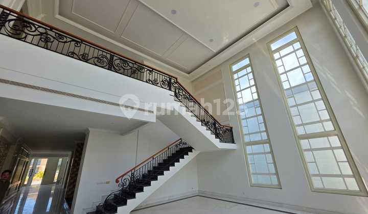 Rumah Super Mewah di Boulevard Araya 1 Galaxy Bumi Permai 2