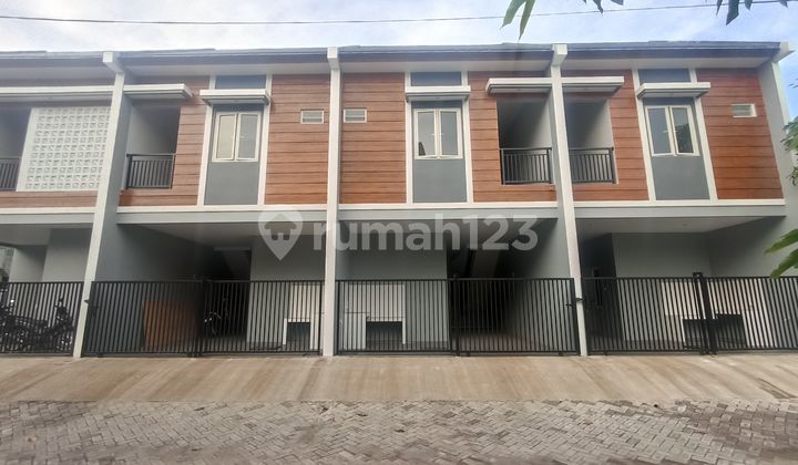Dijual Rumah Kost Baru Lokasi Strategis Surabaya Selatan Dijual Rumah Kost Baru Lokasi Strategis Surabaya Selatan