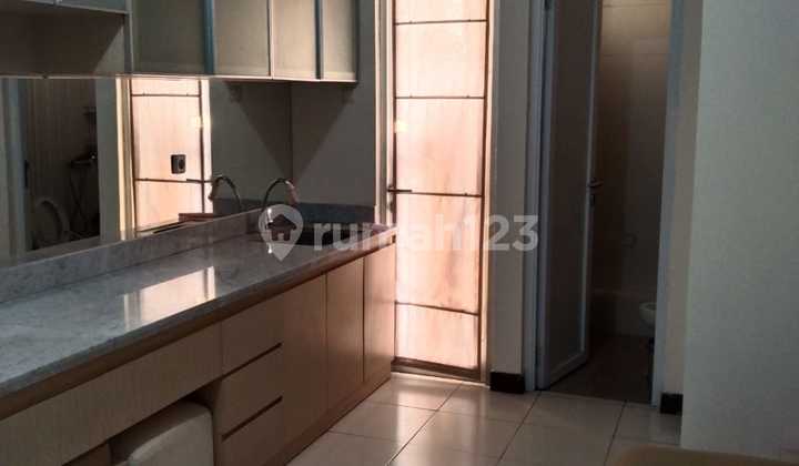 Apartment 2 BR Gunawangsa Manyar Strategic Cheap Furnished Apartment 2 BR Gunawangsa Manyar Strategic Cheap Furnished