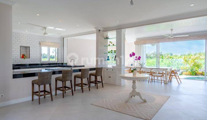 Rumah Premium Bali di Jalan Pantai Brawa 2