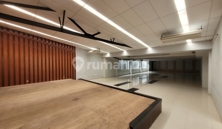 Building Rent for Offices and Foundations in Kendangsari