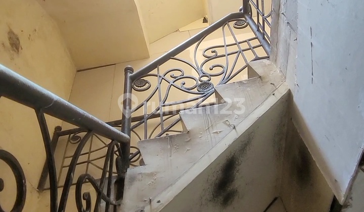 Super Strategic City Center Ruko Surabaya Tegalsari 2