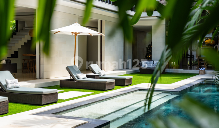 For sale a nice 5br house furnished by SHM in Seminyak, Badung