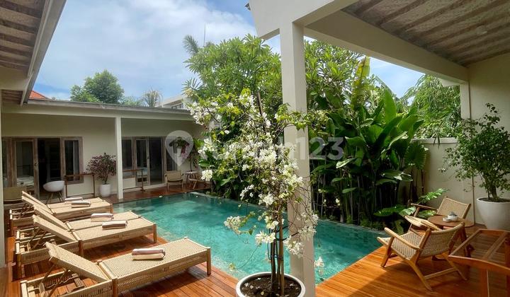 Disewakan Villa Bagus Leasehold Furnished HGB di Canggu, Badung