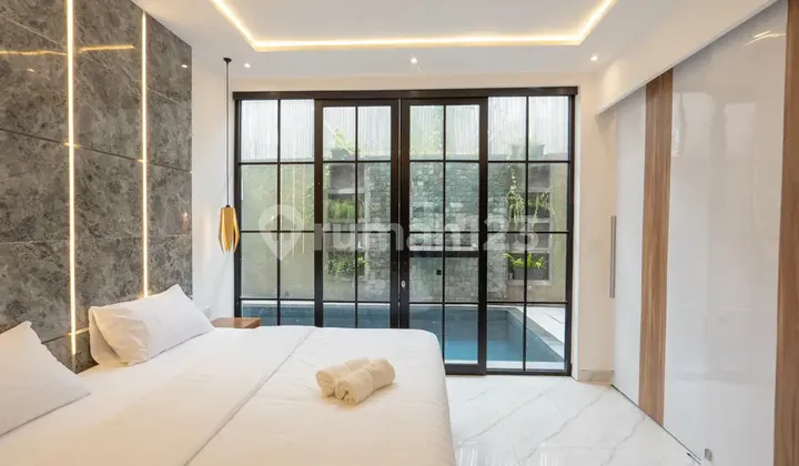 Leasehold 2 Lantai Bagus Furnished SHM di Dewi Saraswati, Badung 2