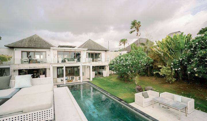 The Ultimate Luxury 5 Bedrooms Ocean View Villa 1